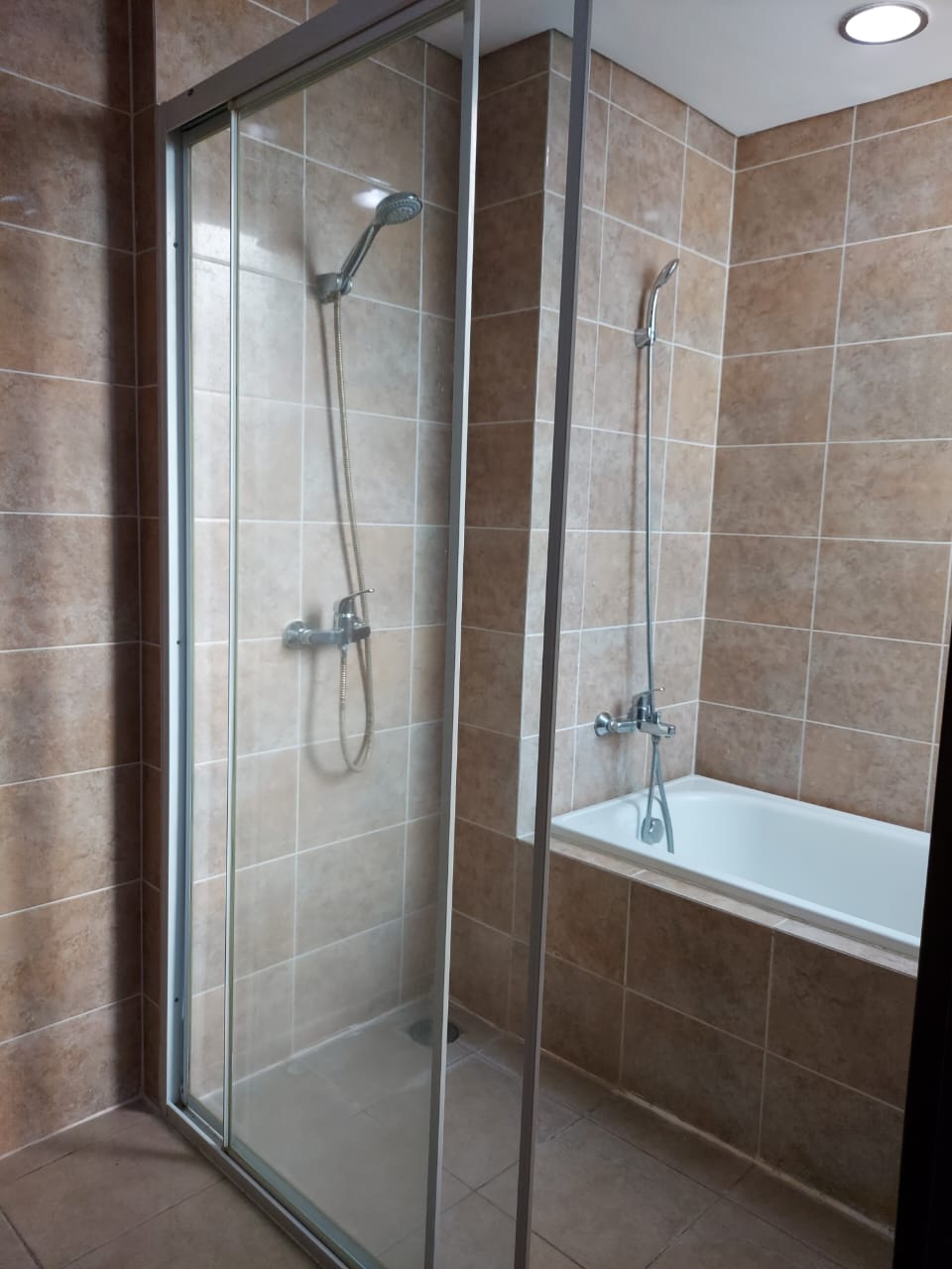 WhatsApp Image 2024-11-27 at 14.46.32 (1)