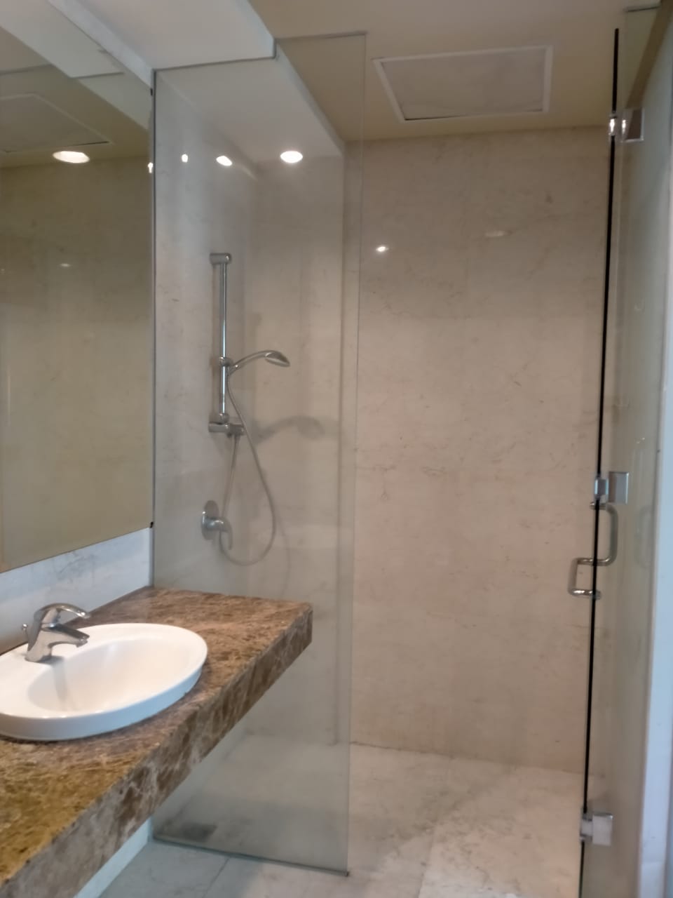 WhatsApp Image 2024-11-27 at 15.10.34