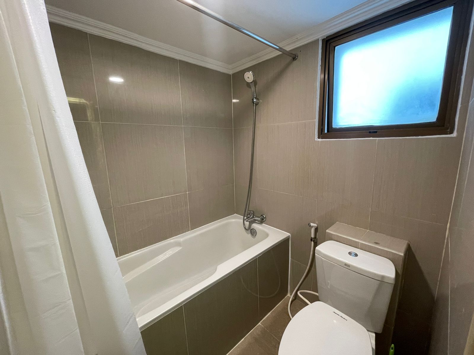 WhatsApp Image 2024-12-07 at 10.02.21